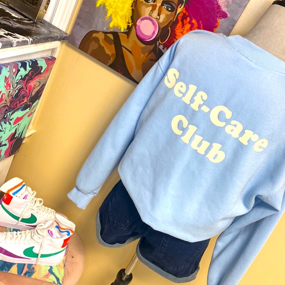 3/$50 🩵 FashionNova Sweatshirt - Picture 5 of 10